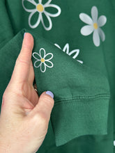 Load image into Gallery viewer, SALE! - Flowers/ Green Sweatshirt. Size Large