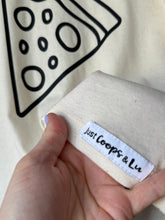 Load image into Gallery viewer, SALE! Kids - Organic Cream Tee &#39;Just.. pizza&#39;