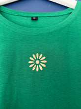 Load image into Gallery viewer, SALE! Women&#39;s T-Shirt. Green with Gold Flower. Size Medium