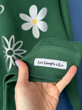Load image into Gallery viewer, SALE! - Flowers/ Green Sweatshirt. Size Large
