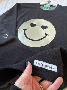 Love Smiley Hoodie/Sweatshirt - Unisex Fit